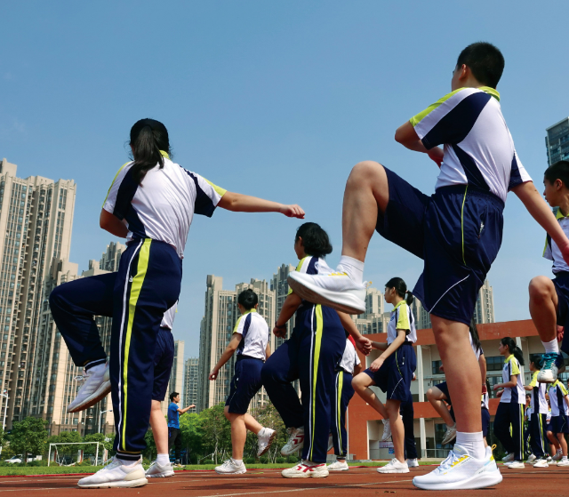 着力缩小城乡区域校际办学距离以教育温度托起民生美好 着力缩小城乡区域校际办学距离以教育温度托起民生美好
